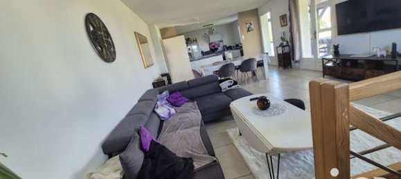 Casa de 5 dormitorios en Deux-Sevres, France No. 301900 15