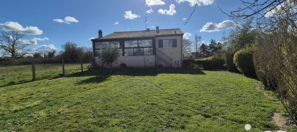 Casa de 5 dormitorios en Deux-Sevres, France No. 301900 8