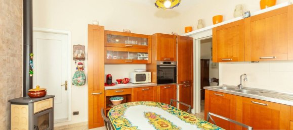 7-Zimmer Villa in Gazzada Schianno, Italy, Nr. 312017 41