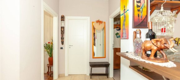 7-Zimmer Villa in Gazzada Schianno, Italy, Nr. 312017 17