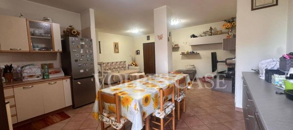 3 bedrooms Apartment in Perugia, Italy No. 353157 9