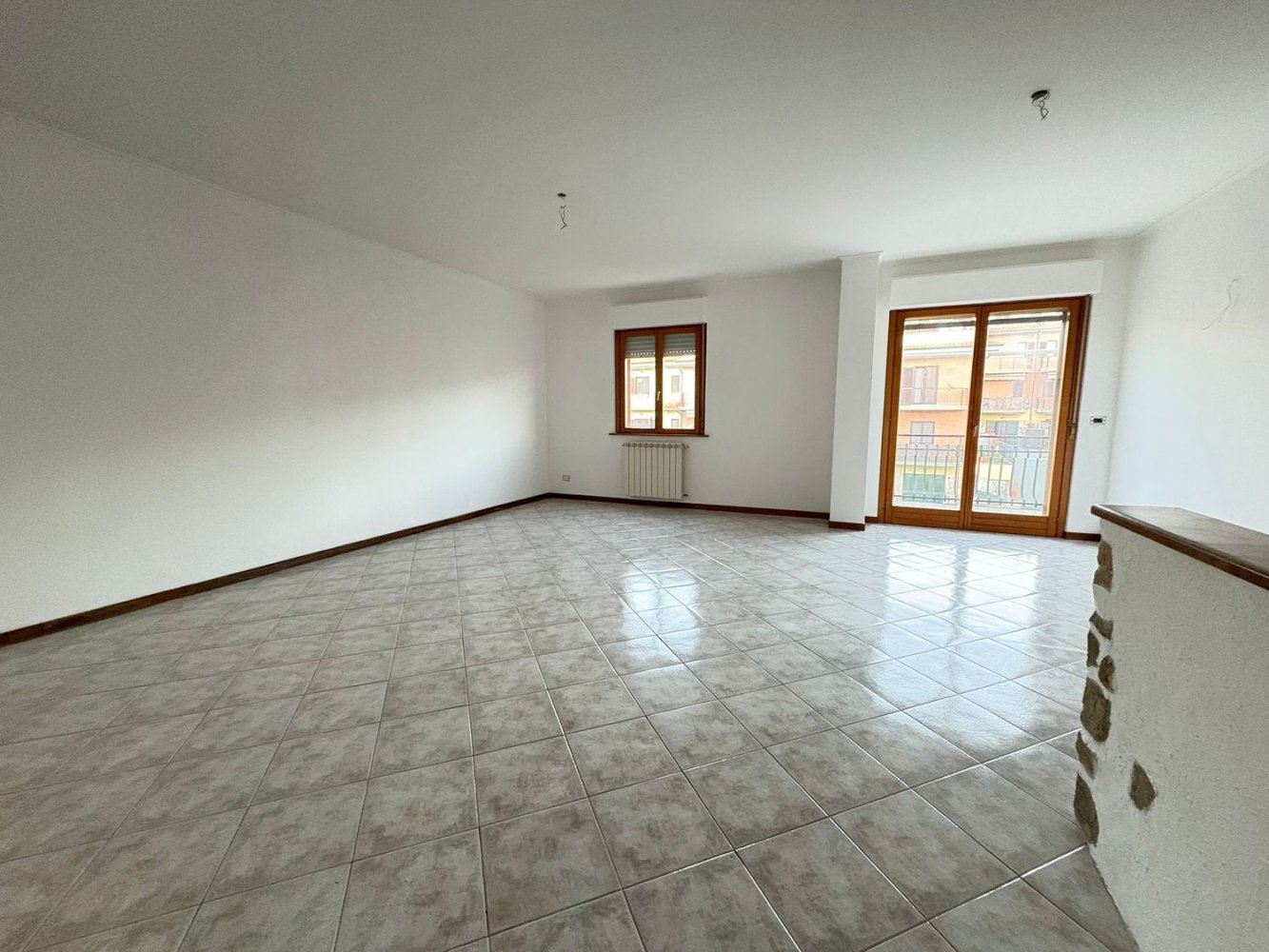 3غرفة منزل ذو طابقين في Fonte Nuova, Italy رقم 64550