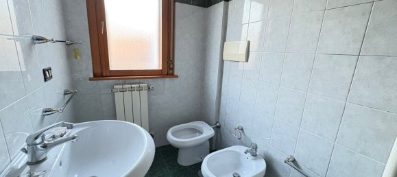 3غرفة منزل ذو طابقين في Fonte Nuova, Italy رقم 64550 5