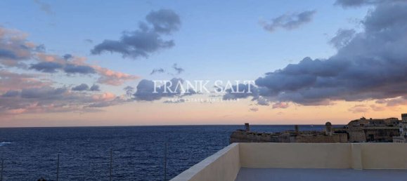 2 bedrooms Apartment in Valletta, Malta No. 7483 4