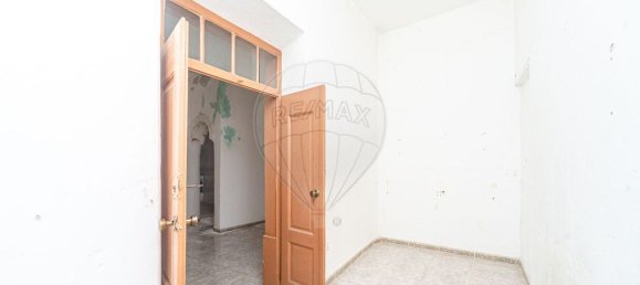 351m² Building in Lagoa, Portugal No. 60904 23