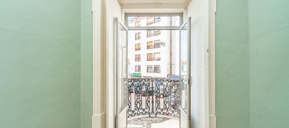 351m² Building in Lagoa, Portugal No. 60904 13