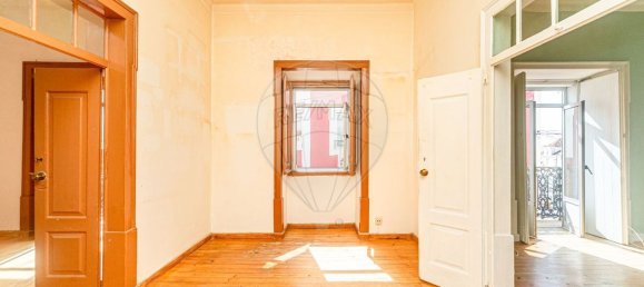 351m² Building in Lagoa, Portugal No. 60904 16