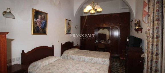 Adosado de 4 dormitorios en Victoria, Malta No. 537 10