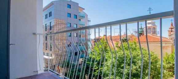 Квартира с 2 спальнями в Триест, Италия № 310481 3