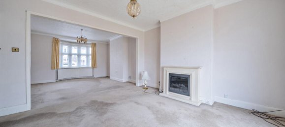 3 bedrooms House in London, United Kingdom No. 7661 17