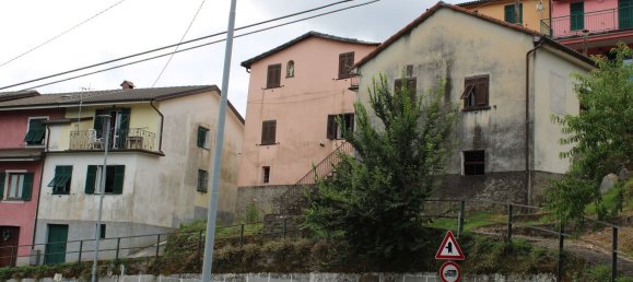 3 rooms House in Tribogna, Italy No. 289418 3