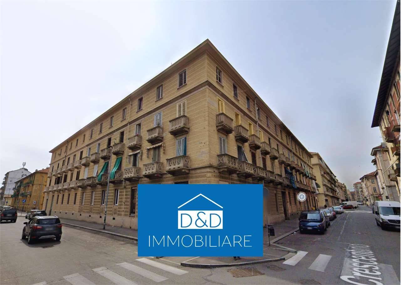 2 bedrooms Apartment in Turin, Italy No. 12214