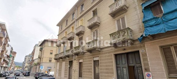 2 bedrooms Apartment in Turin, Italy No. 12214 35