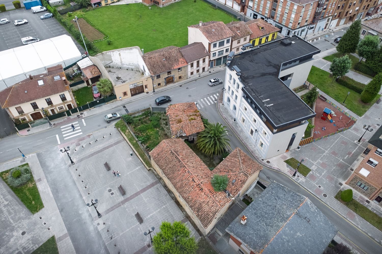 Casa de 3 dormitorios en Oviedo, Spain No. 162778