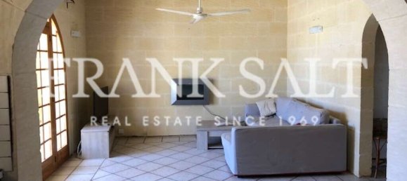 3 bedrooms Farm in Victoria, Malta No. 5420 2