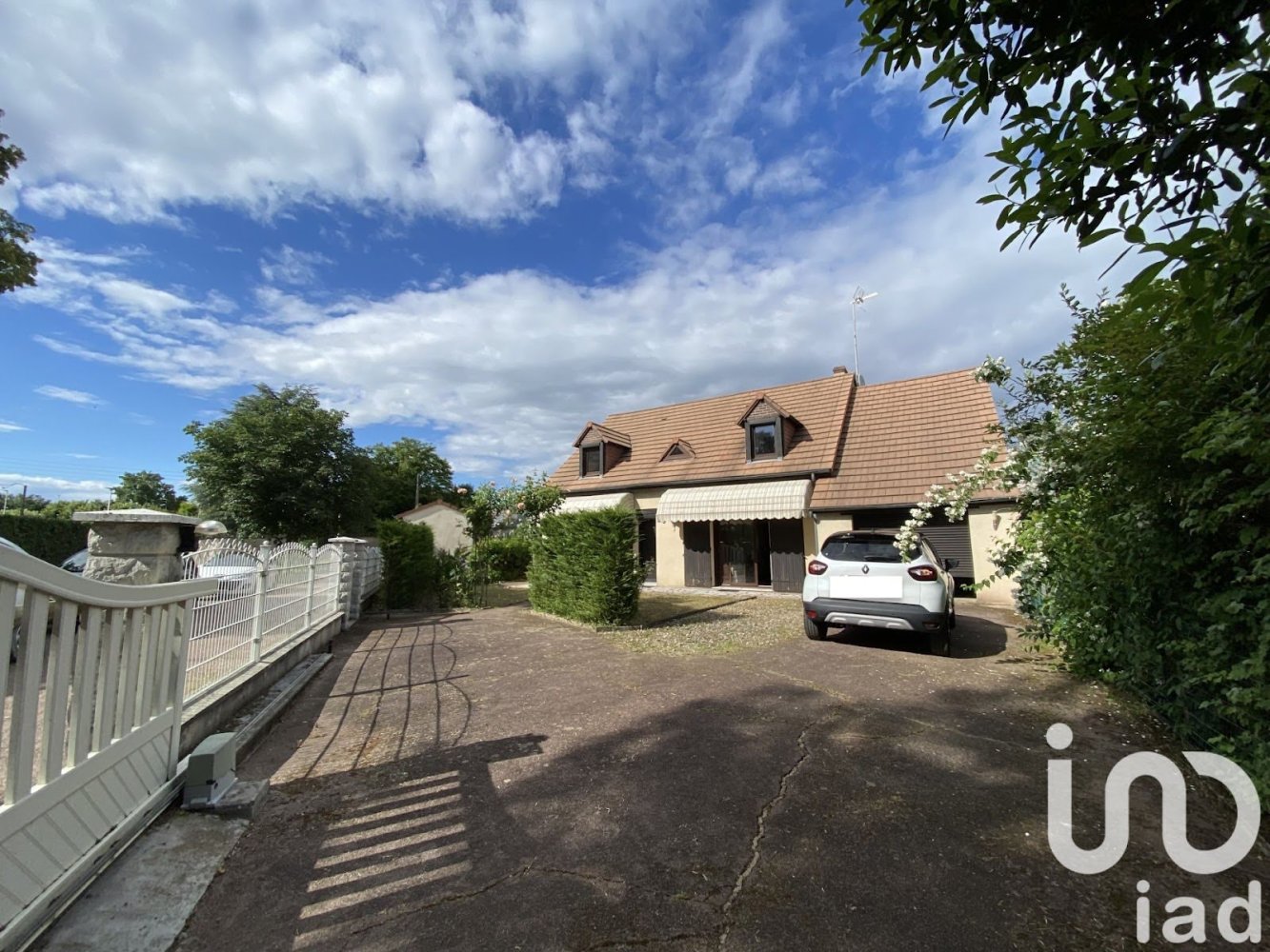 3 bedrooms House in Montargis, France No. 266159