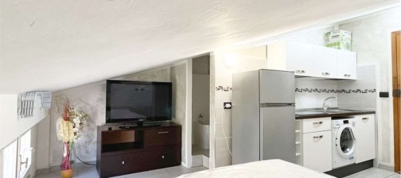 Studio in Cagliari, Italy No. 262992 2