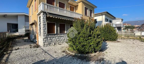 Villa de 4 divisões em Vittorio Veneto, Italy N.º 7303 6