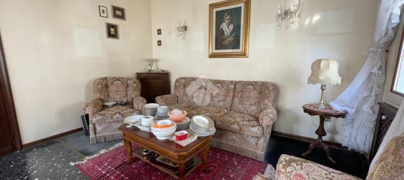 Villa de 4 divisões em Vittorio Veneto, Italy N.º 7303 16