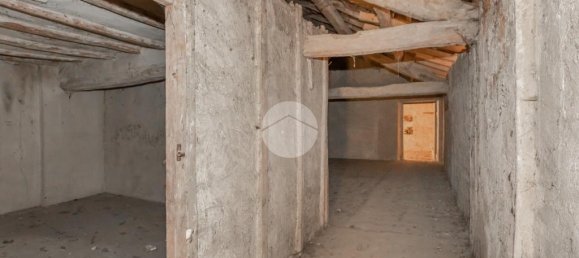 3 bedrooms House in Montemagno, Italy No. 263978 17