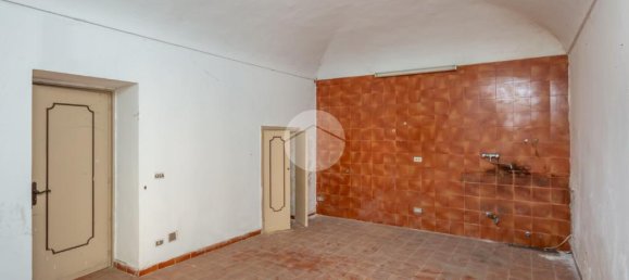 3 bedrooms House in Montemagno, Italy No. 263978 7