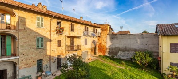 3 bedrooms House in Montemagno, Italy No. 263978 24