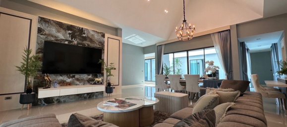 3 bedrooms Villa for sale in Pattaya, Chonburi, Eastern Thailand, Thailand № 62768 3