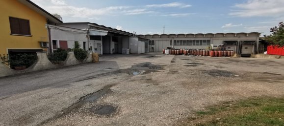 1750m² Warehouse in Cerea, Italy No. 376383 3