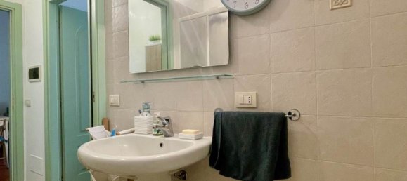 2غرفة شقة في Mantua, Italy رقم 250476 19