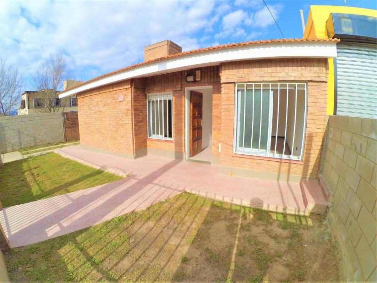 Casa de 2 dormitorios en Córdoba, Argentina No. 56843