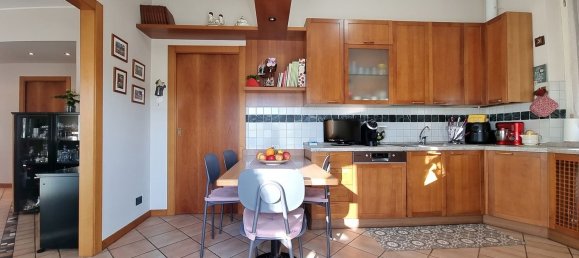 Квартира с 4 комнатами в Бругерио, Италия № 109230 25