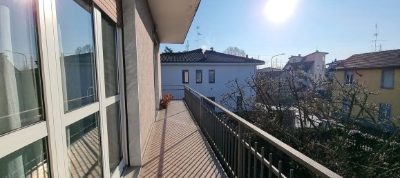 Квартира с 4 комнатами в Бругерио, Италия № 109230 30