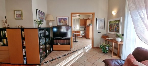 Квартира с 4 комнатами в Бругерио, Италия № 109230 15