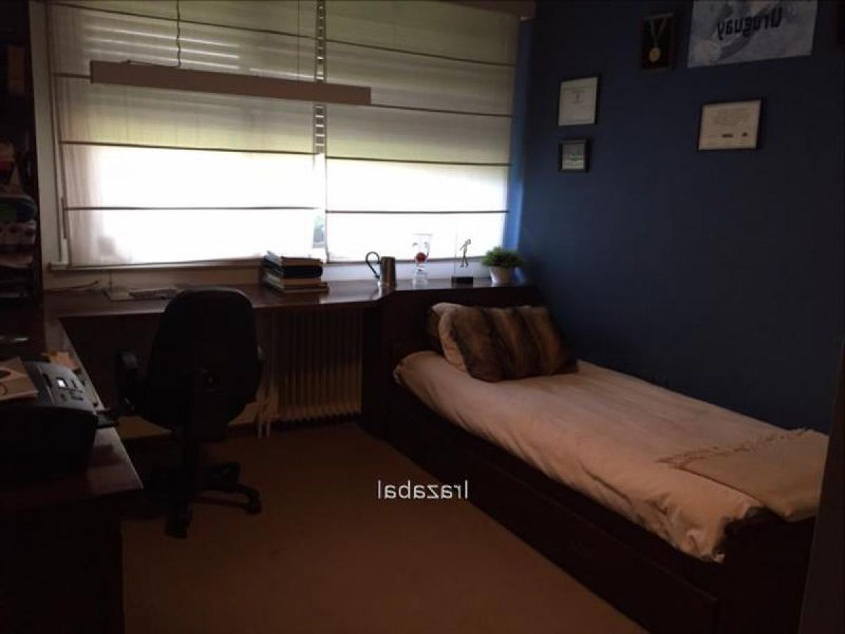 Casa de 3 dormitorios en Montevideo, Uruguay No. 5379