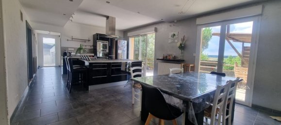 6 غرف نوم منزل في Gueugnon, France رقم 339748 3