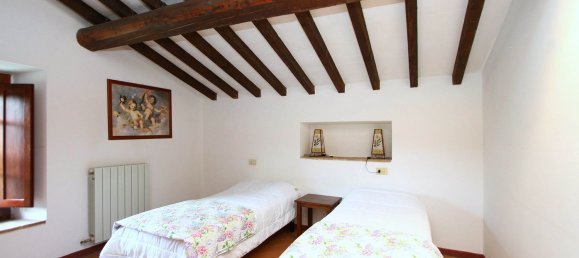 25 rooms House in Corciano, Italy No. 55857 14