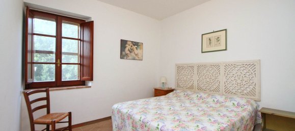 25 rooms House in Corciano, Italy No. 55857 9