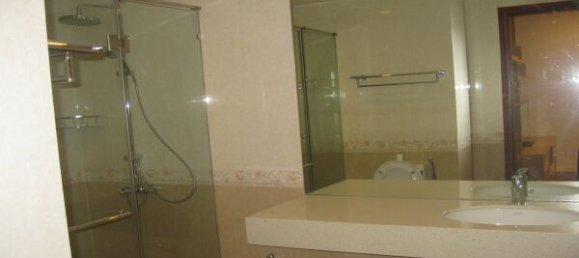 3 Schlafzimmer Wohnung in Dong Da, Vietnam, Nr. 6650 2