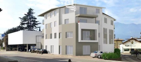 210m² Commercial property in Trentino-Alto Adige, Italy No. 42494 2