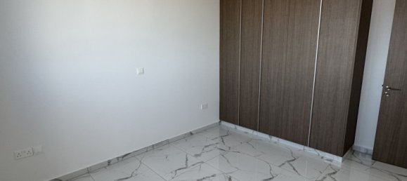 2 bedrooms Apartment in Larnaca, Cyprus No. 26143 4