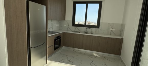 2 bedrooms Apartment in Larnaca, Cyprus No. 26143 3