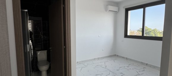 2 bedrooms Apartment in Larnaca, Cyprus No. 26143 6
