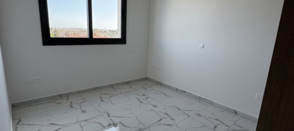 2 bedrooms Apartment in Larnaca, Cyprus No. 26143 5