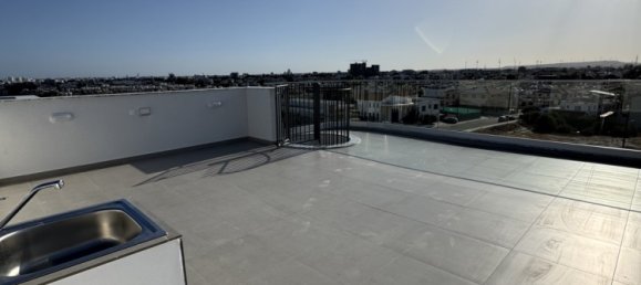 2 bedrooms Apartment in Larnaca, Cyprus No. 26143 10