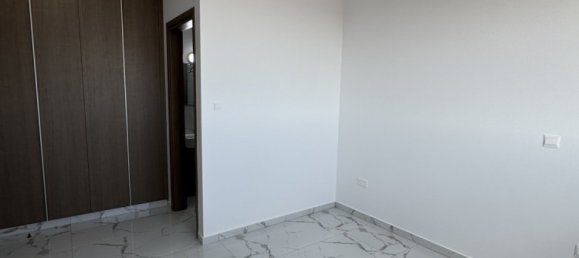 2 bedrooms Apartment in Larnaca, Cyprus No. 26143 7