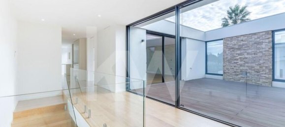 4 Schlafzimmer Haus in Madalena, Portugal, Nr. 136233 14