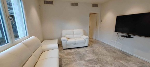 3 Schlafzimmer Villa in Forte dei Marmi, Italy, Nr. 198618 12