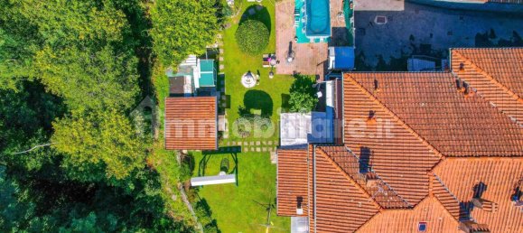 3 bedrooms Villa in Ghiffa, Italy No. 376223 6