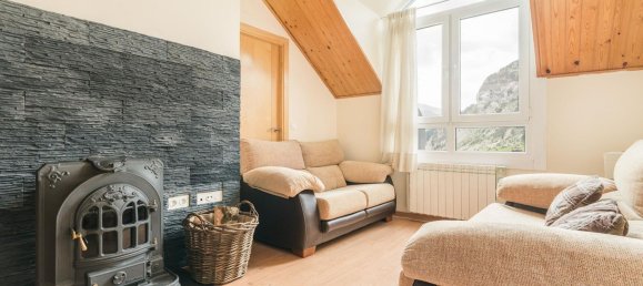 2 Schlafzimmer Doppelhaus in Aisa, Spain, Nr. 156733 2