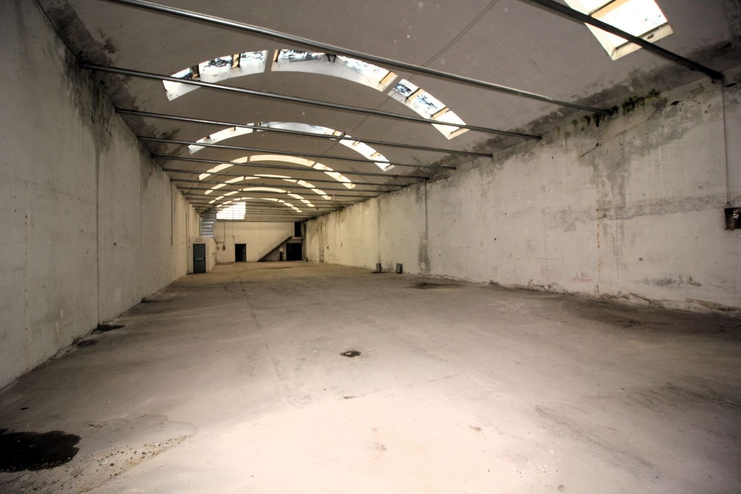 1500m² Warehouse in Prato, Italy No. 164612